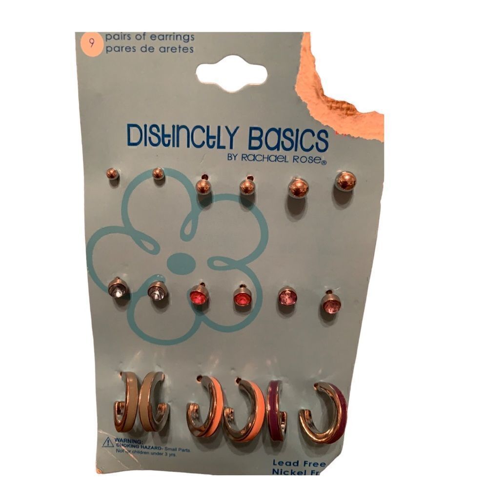 🌼🌼Distinctly Basics 9 pair earrings. NWOT🌼🌼